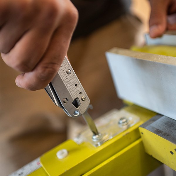 Using the screwdriver